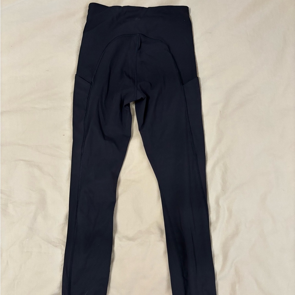 Athleta Black Ultimate Capri Leggings